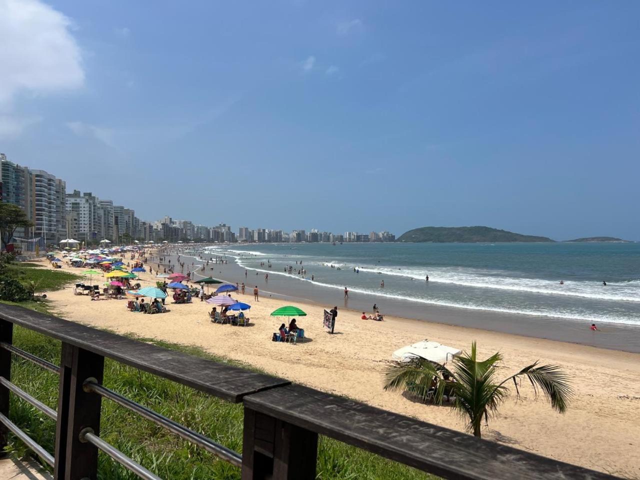 Apt 3Q Luxo Com Ar E Jacuzzi Na Beira Mar Guarapari Eksteriør bilde